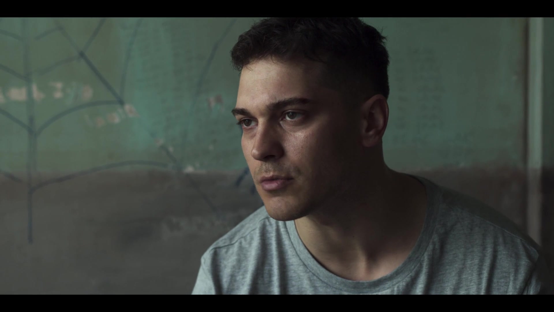 Кадры из сериала Защитник 3 серия 2 сезон (2018)