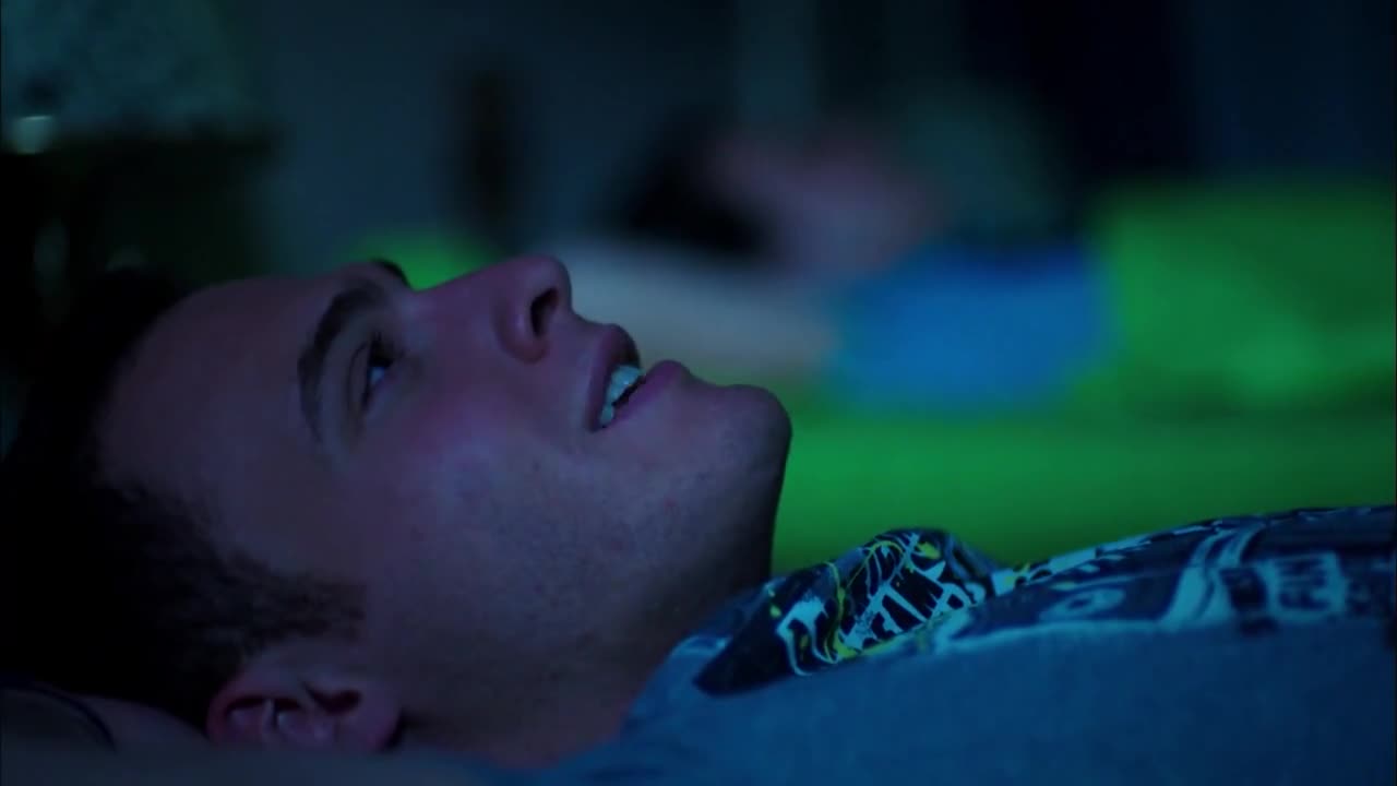 Кадры из сериала В ожидании солнца 5 серия 1 сезон (2013)