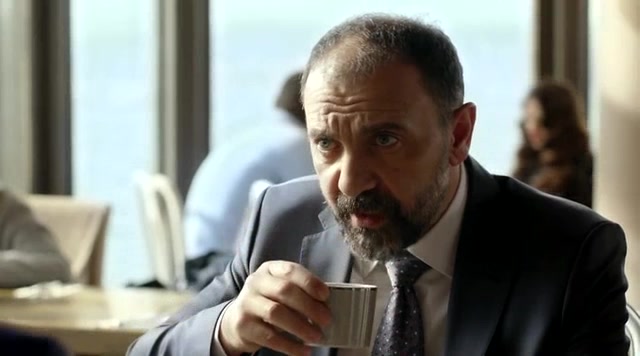 Кадры из сериала Вдребезги (2014)