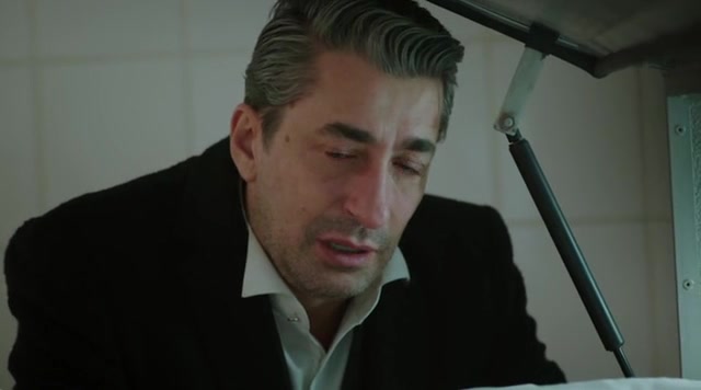 Кадры из сериала Вдребезги (2014)