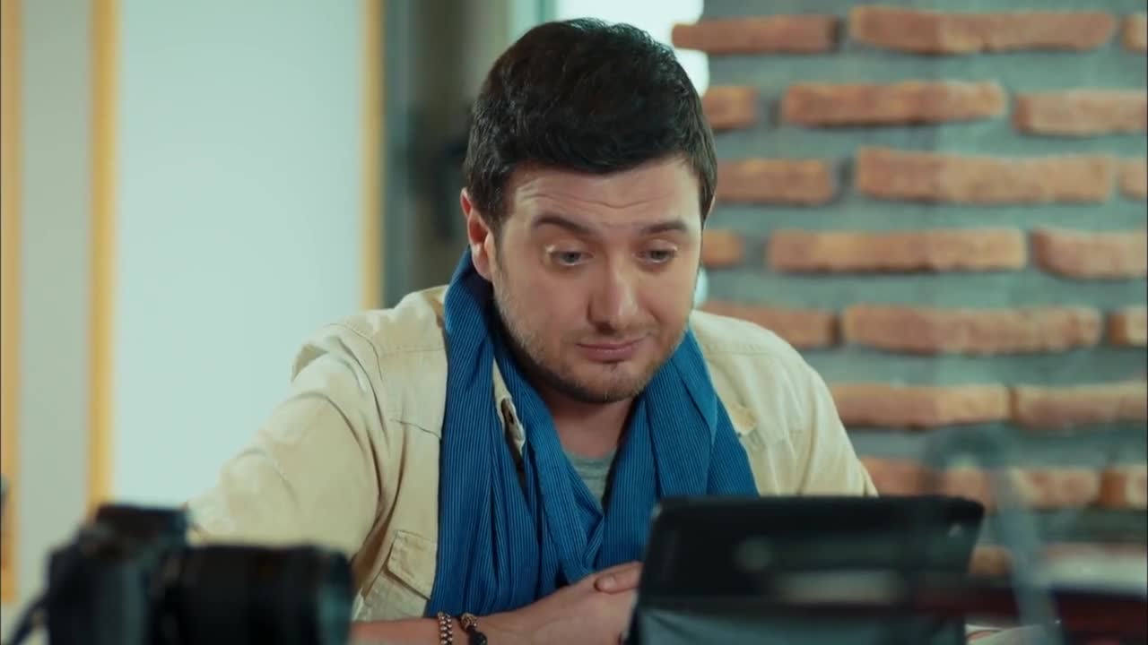 Кадры из сериала Любовь напрокат 4 серия 1 сезон (2015)