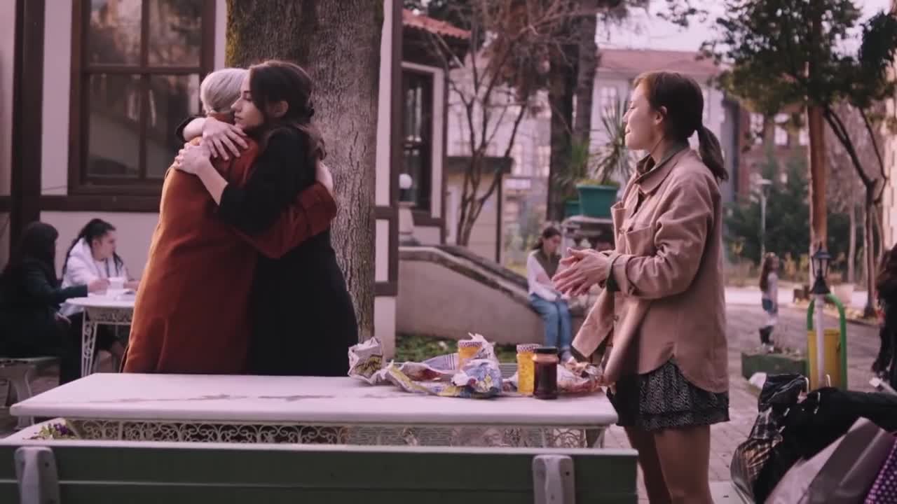 Кадры из сериала Улыбнись своей судьбе 1 серия 1 сезон (2022)