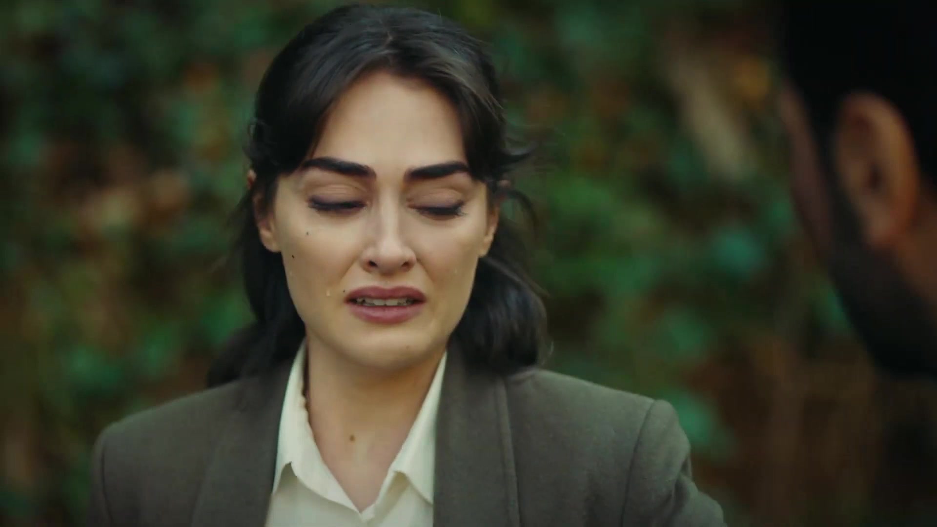 Кадры из сериала Земли беззакония 7 серия 1 сезон (2021)