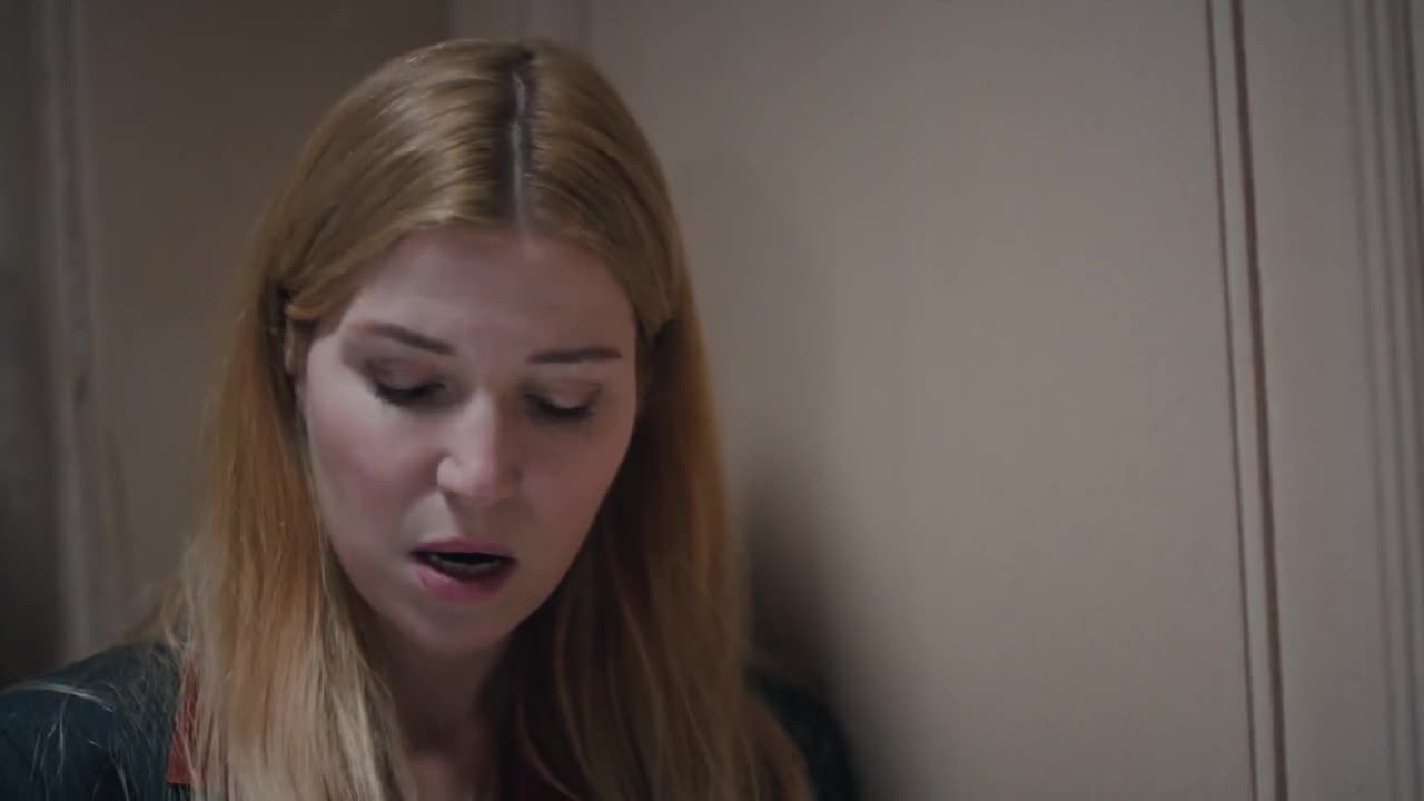 Кадры из сериала Девушка за стеклом 10 серия 1 сезон (2021)
