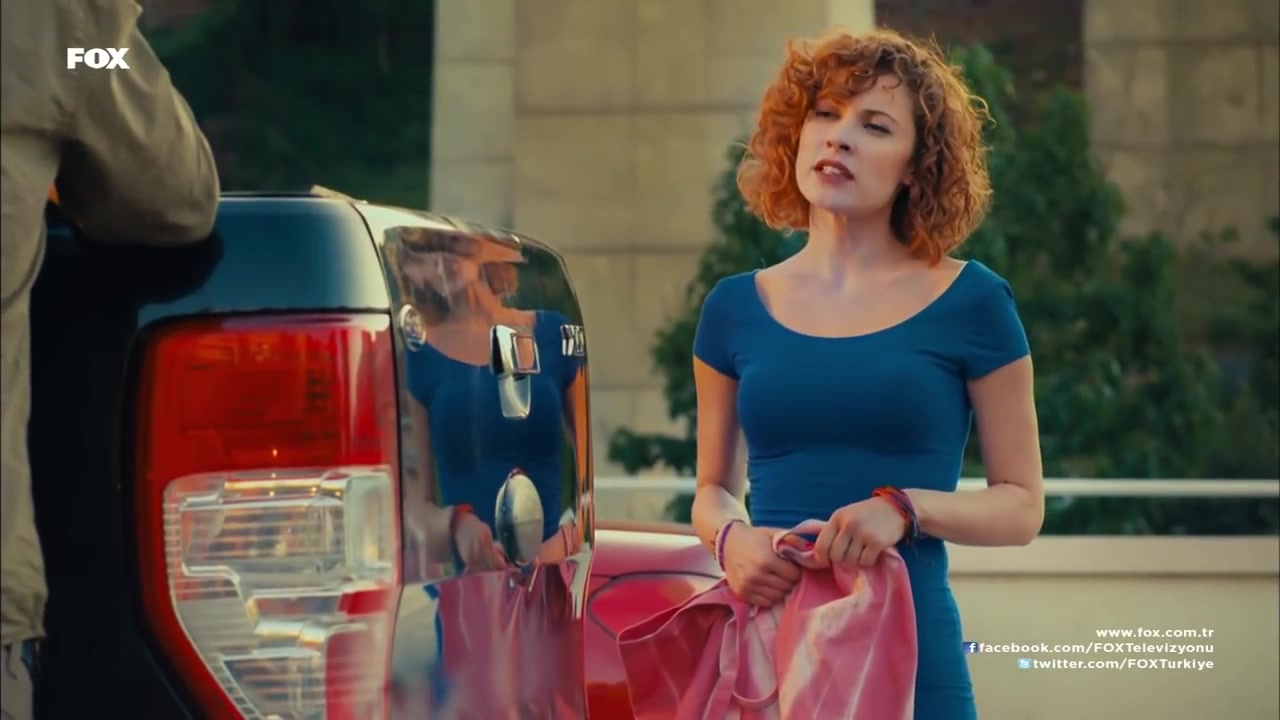 Кадры из сериала Любовь назло 1 серия 1 сезон (2015)