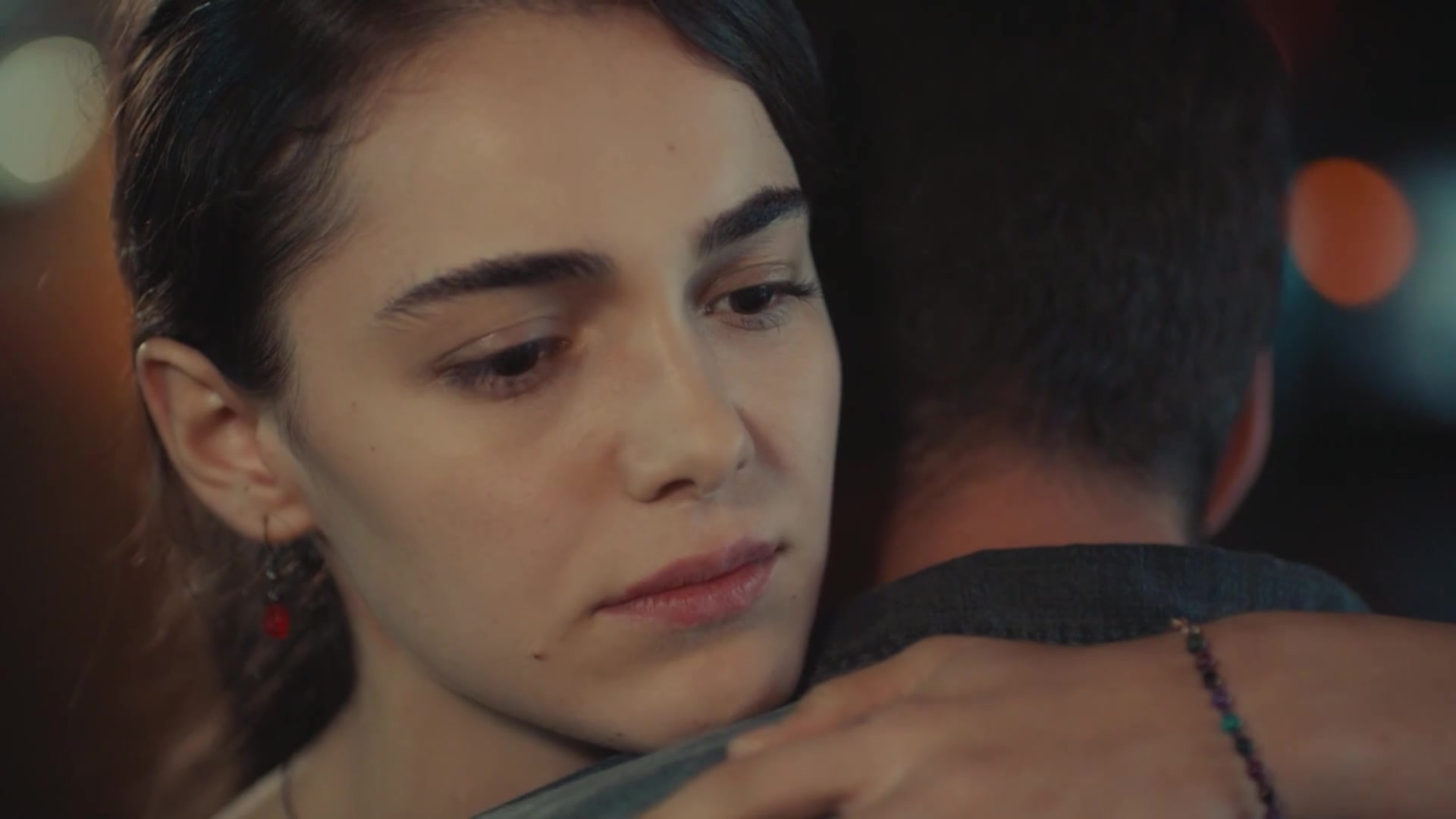 Кадры из сериала Любовь заставит плакать 11 серия 1 сезон (2019)