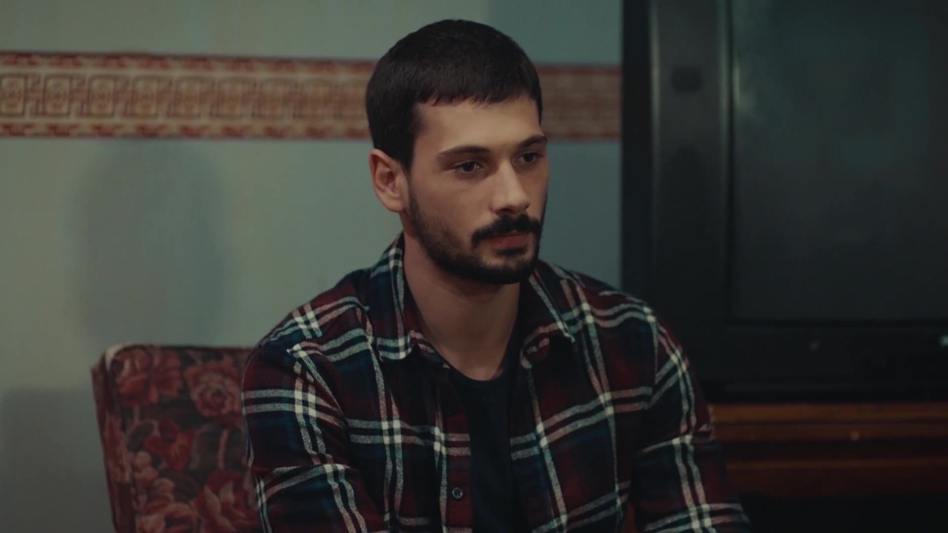 Кадры из сериала Любовь заставит плакать 16 серия 1 сезон (2019)